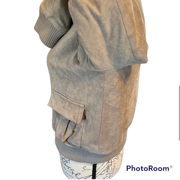 Cupcakes & Cashmere Reversible Bomber Aviator Jacket Size Small - Picture 7 of 16